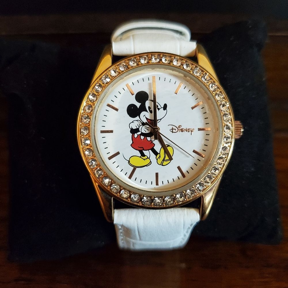 Mickey Mouse Adult Wristwatch Has New Battery and in Great Condition!